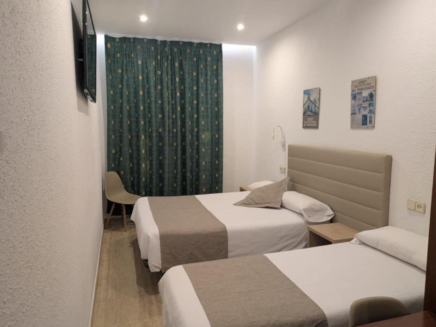 Hotel Mitus Canet De Mar Exterior photo