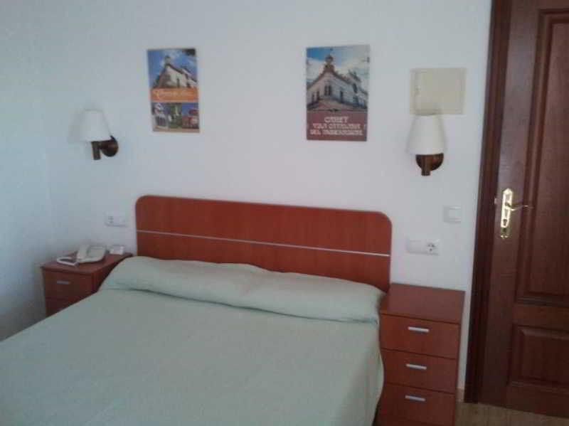 Hotel Mitus Canet De Mar Exterior photo